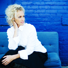 http://www.shadowmountainrecords.com/wp-content/uploads/2013/02/HilaryWeeksSlider2_4.jpg