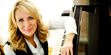 http://www.shadowmountainrecords.com/wp-content/uploads/2013/02/JulieSlider1_3.jpg