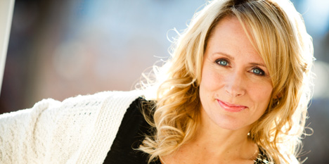 http://www.shadowmountainrecords.com/wp-content/uploads/2013/02/JulieSlider1_5.jpg